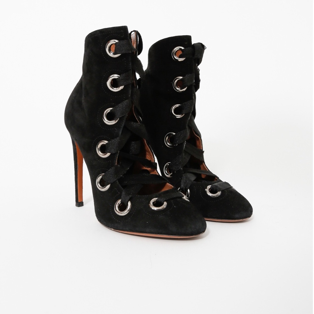 RARE ALAÏA LACE-UP EYELET STILLETO BOOTIES - BLACK SUEDE - LIKE NEW CONDITION